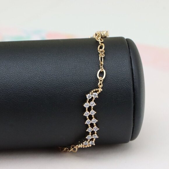 "Elegant Wavy Crystal Design Rose Gold Bracelet for Women, XPBL0758 - Picture 1 of 12